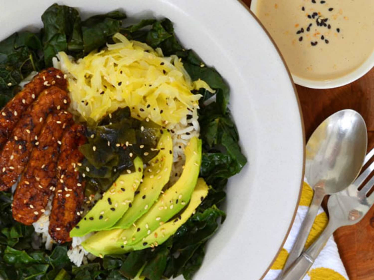 Recipe Brown Rice Bowl With Maple Glazed Tempeh Tahini Miso
