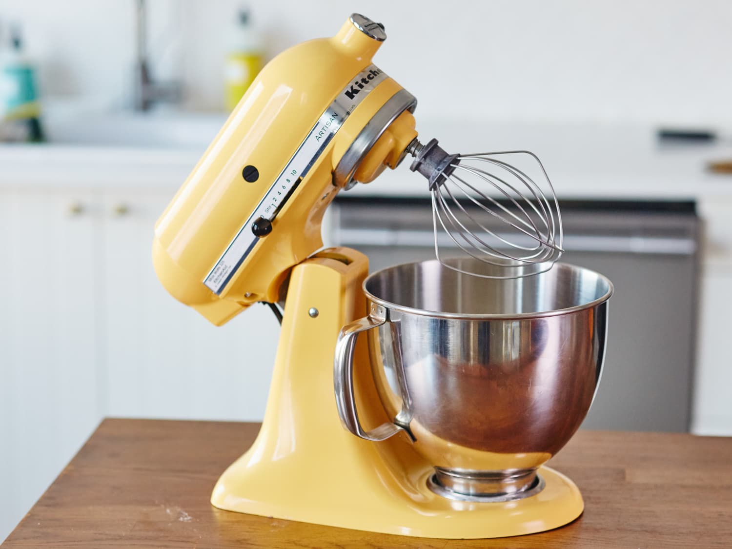 8 of the best stand mixers including the Kitchen Aid Artisan