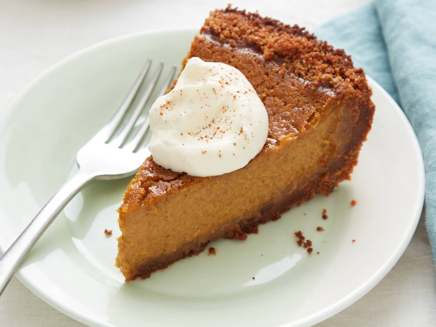 Recipe: Ginger Pumpkin Pie with Graham Cracker Crust