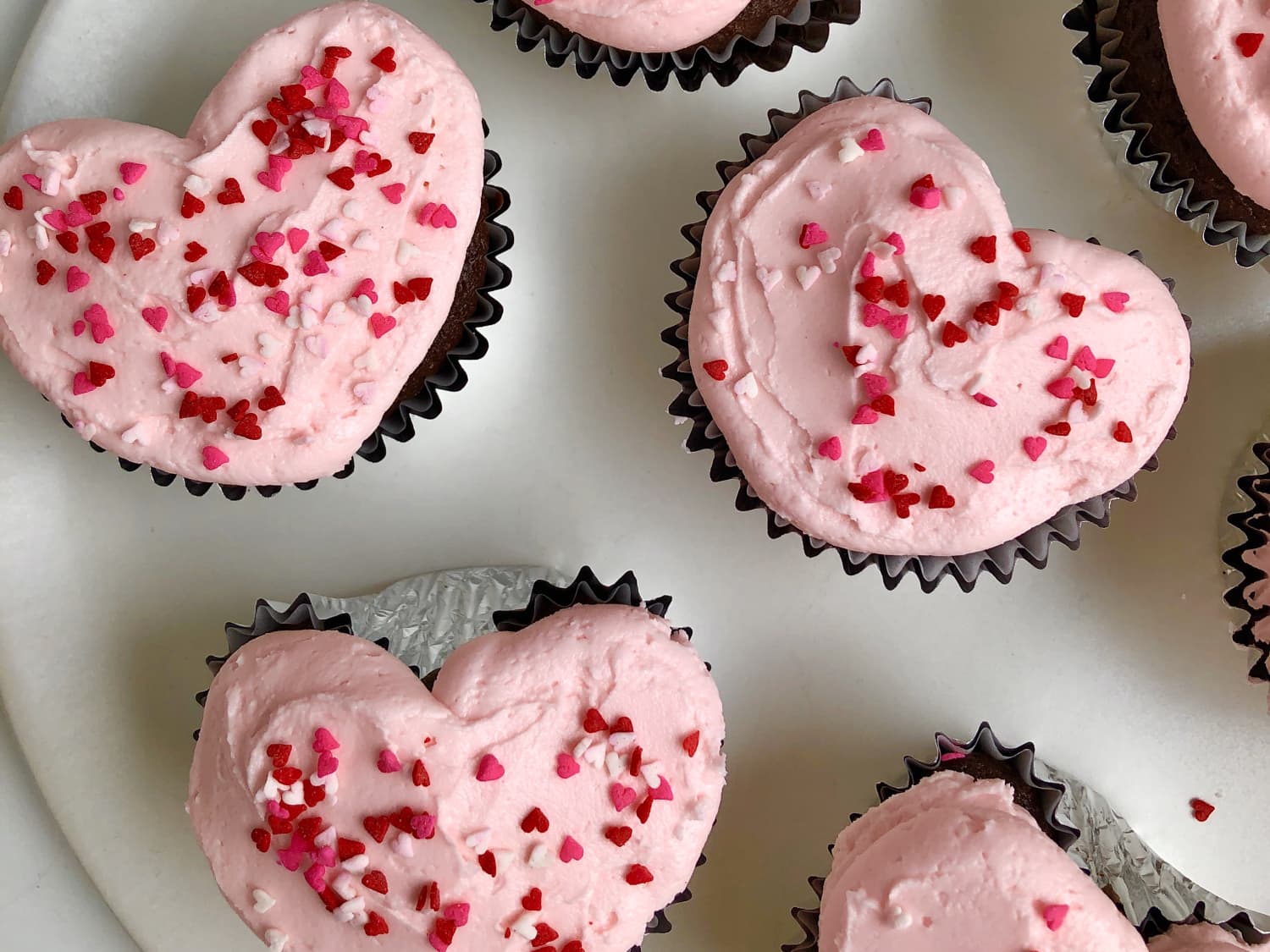 The Ingenious Hack for Making Heart Shaped Cupcakes The Kitchn