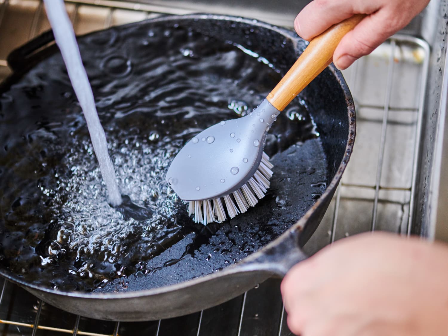 Best cheap iron brush