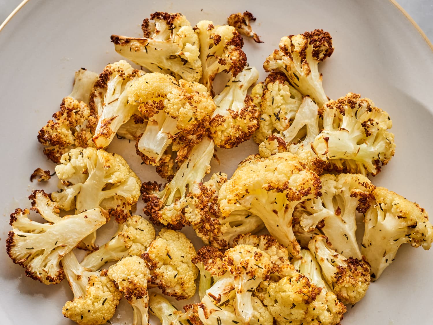 Fried cauliflower in air fryer store