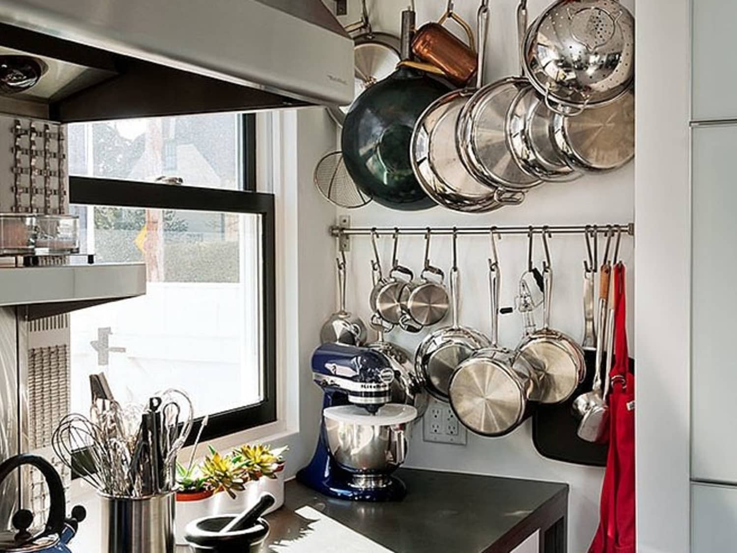 Small Kitchen Pot Racks With Lighting