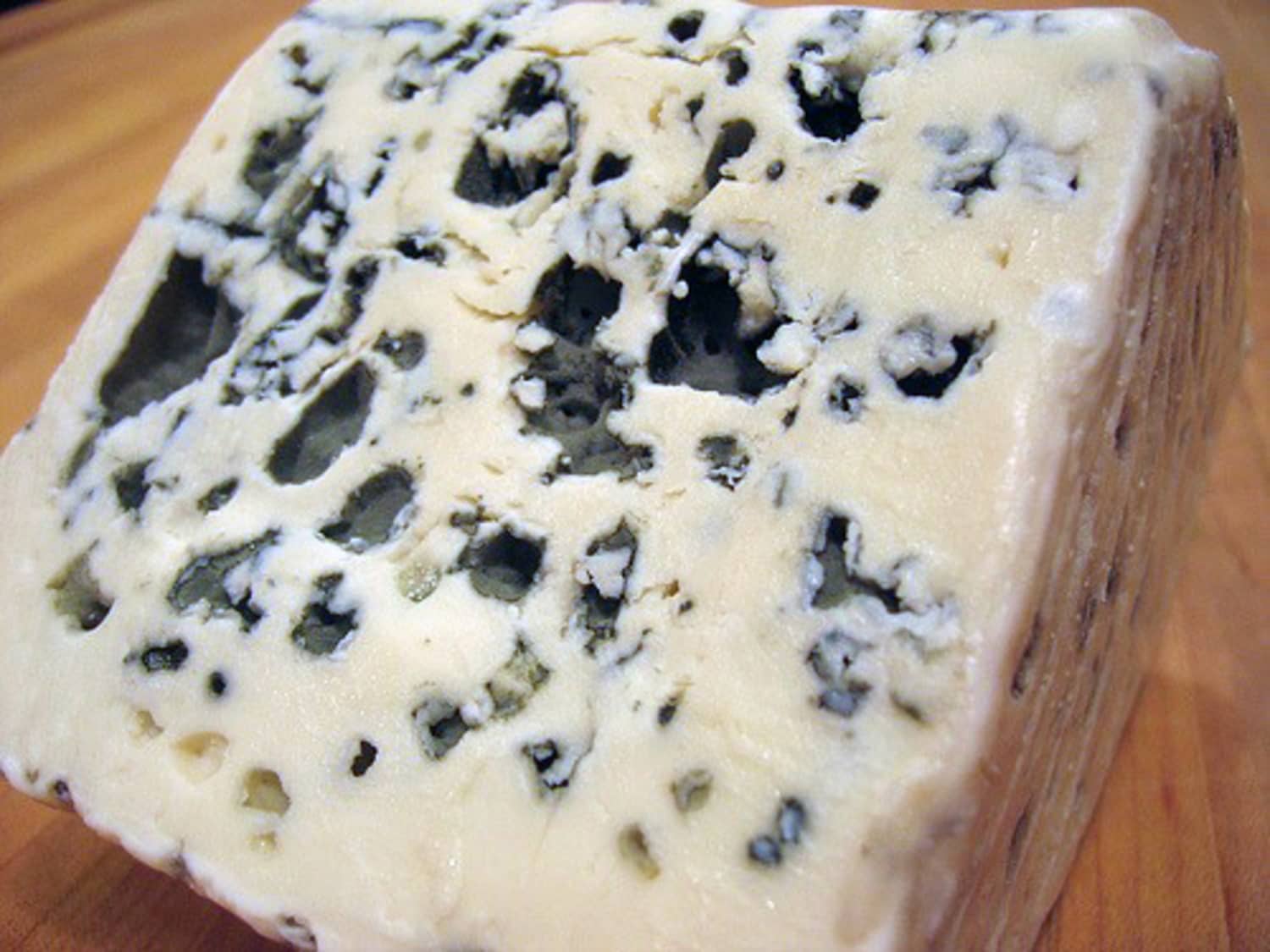 Is blue cheese sales bad for dogs