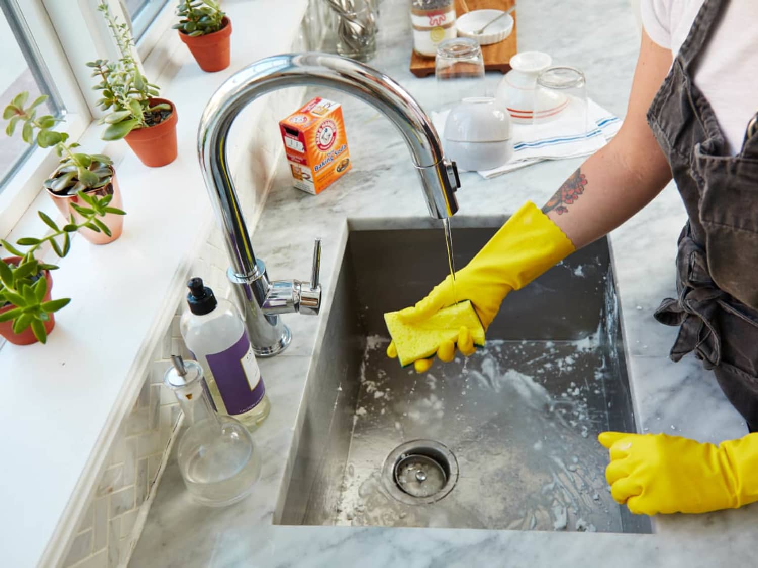 Hand gloves deals for cleaning vessels