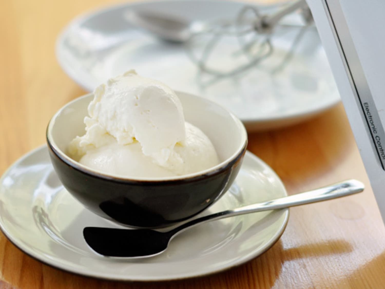 Ice cream churning bowl hotsell