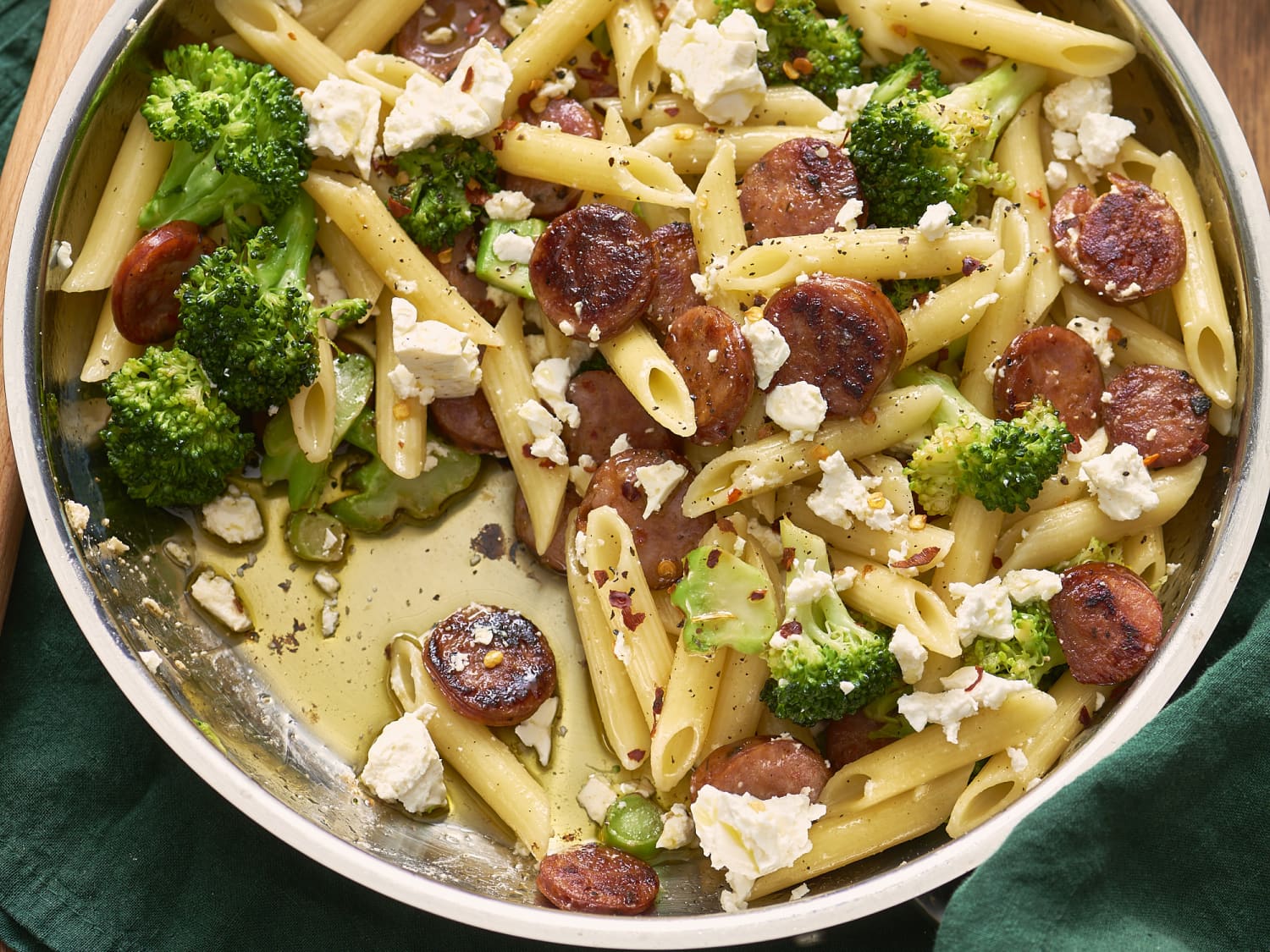 Pasta with sausage and on sale broccoli
