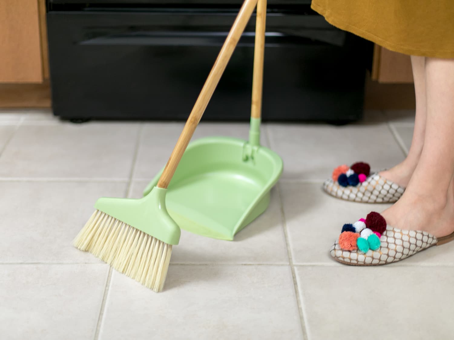 Floor clearance mopping tools