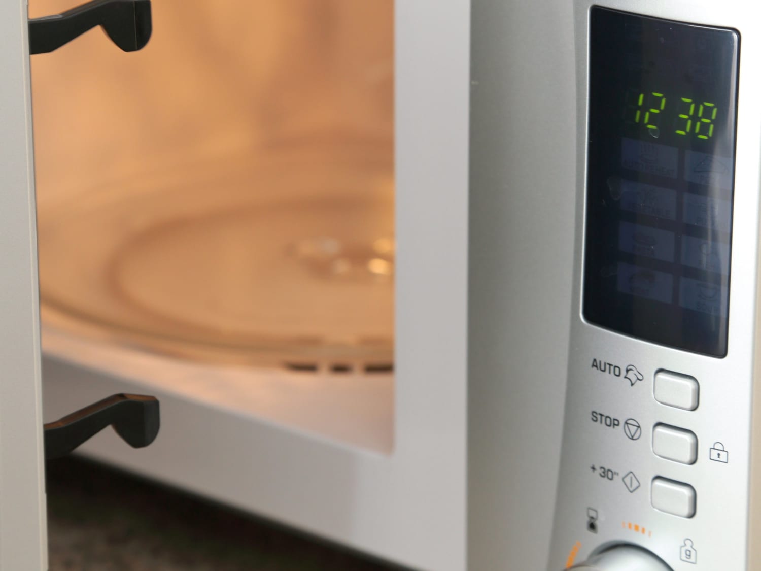 Can plastic wrap go in the microwave deals