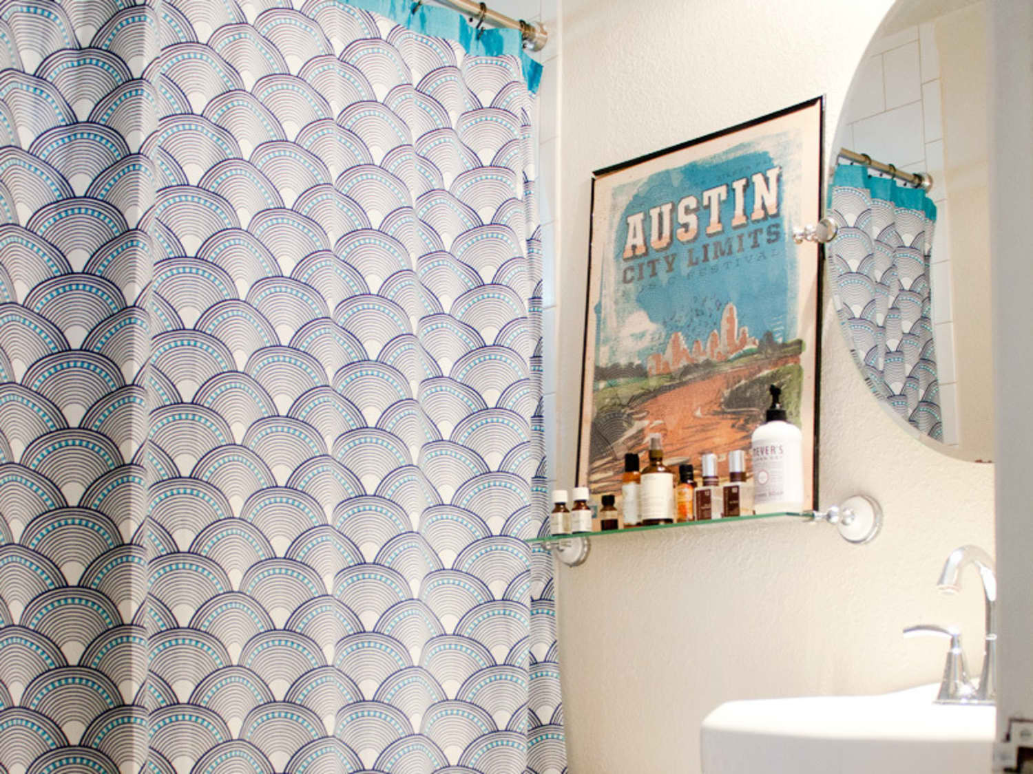 Small Bathroom Ideas 6 Room Brightening Tips For Tiny Windowless