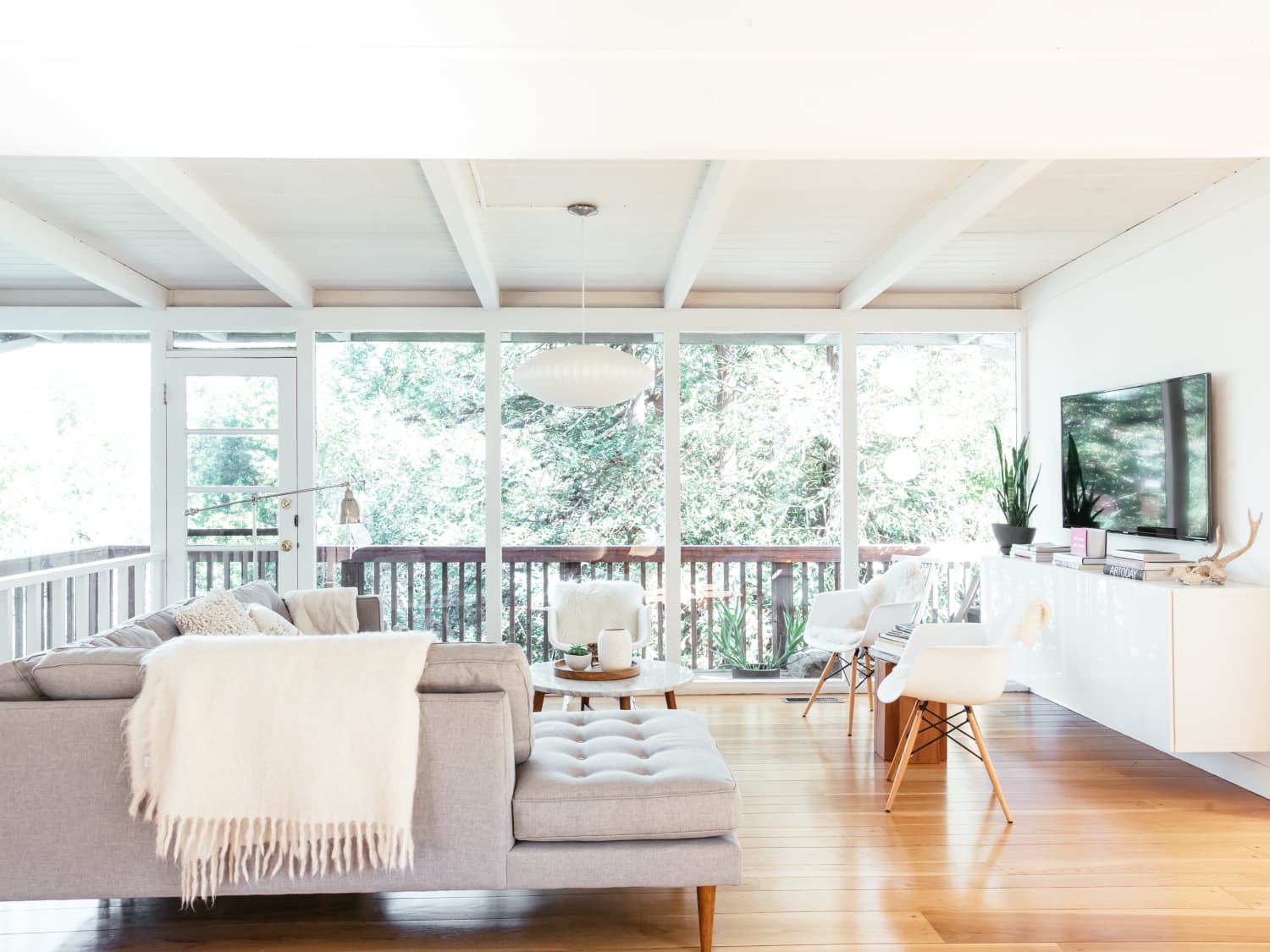 Scandinavian Home Decor Trends You Won T Regret According To Designers Apartment Therapy