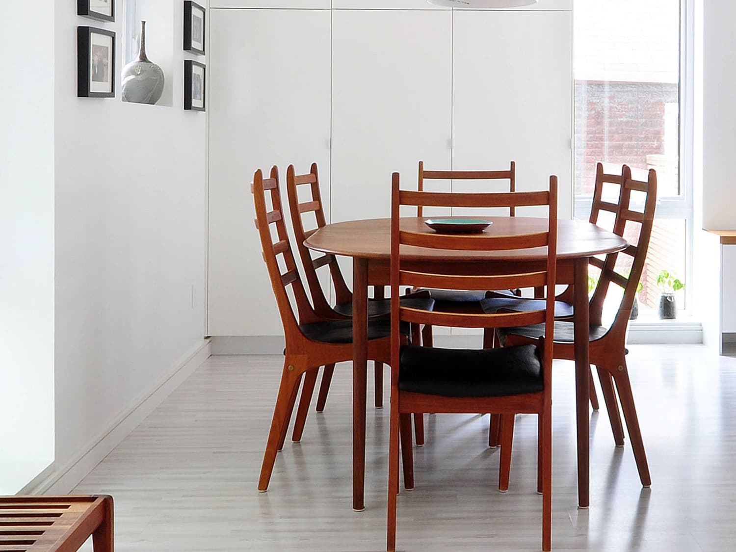How Do You Like Your Contrast Low And High Contrast Rooms To