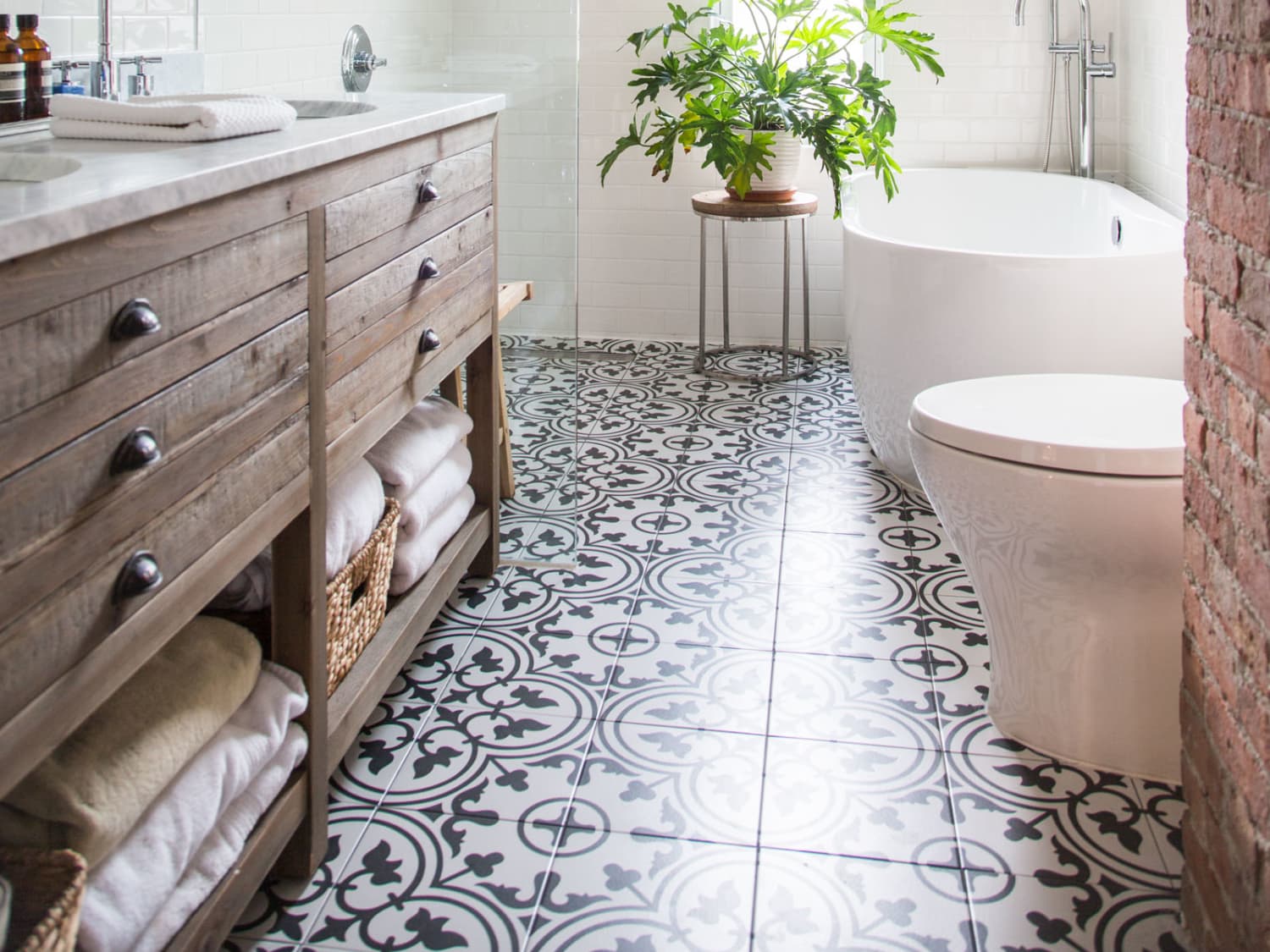 Walk In Shower Disadvantage Pros And Cons Apartment Therapy