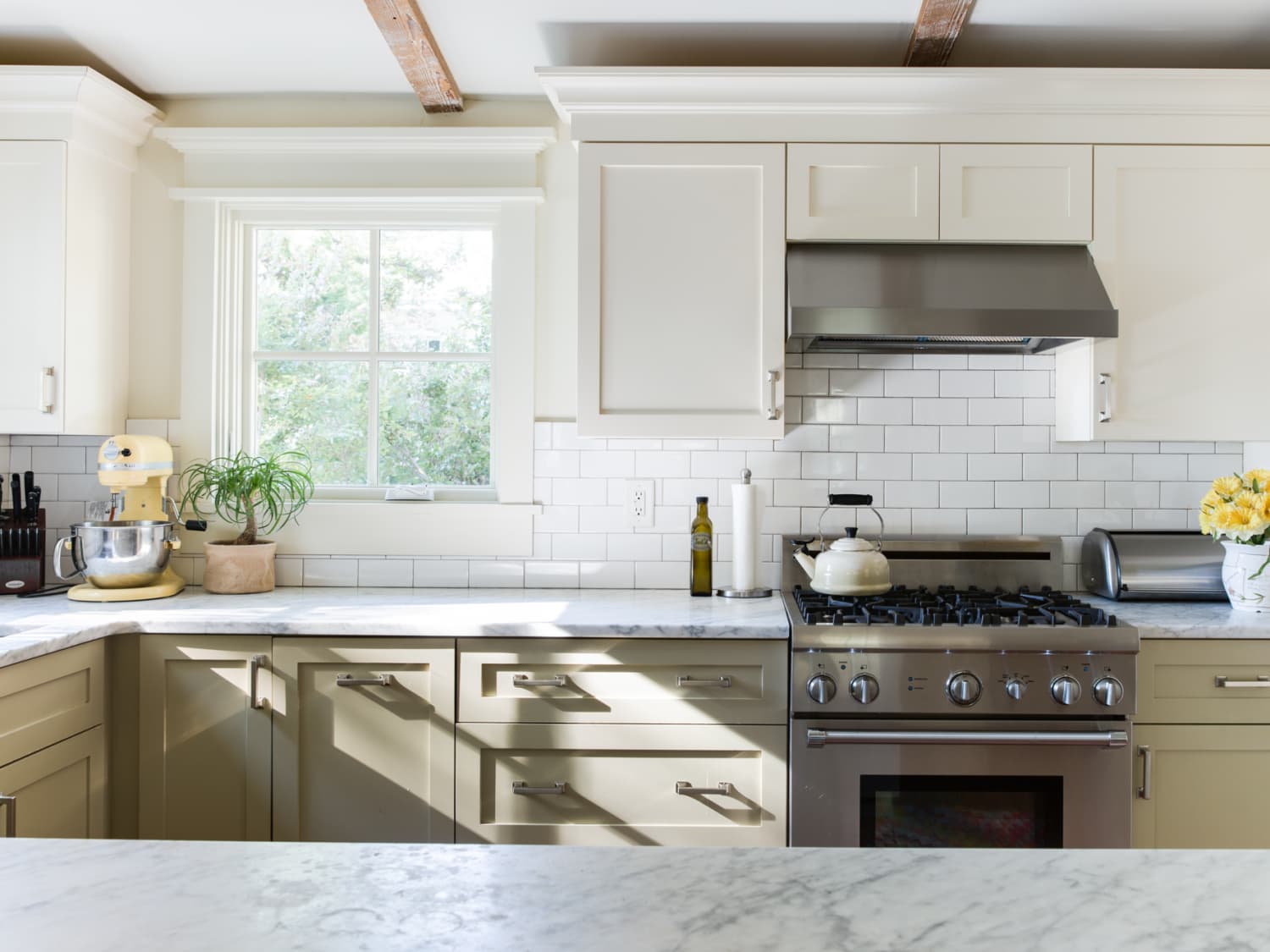 Everything You Need To Know About Transitional Kitchens Apartment Therapy