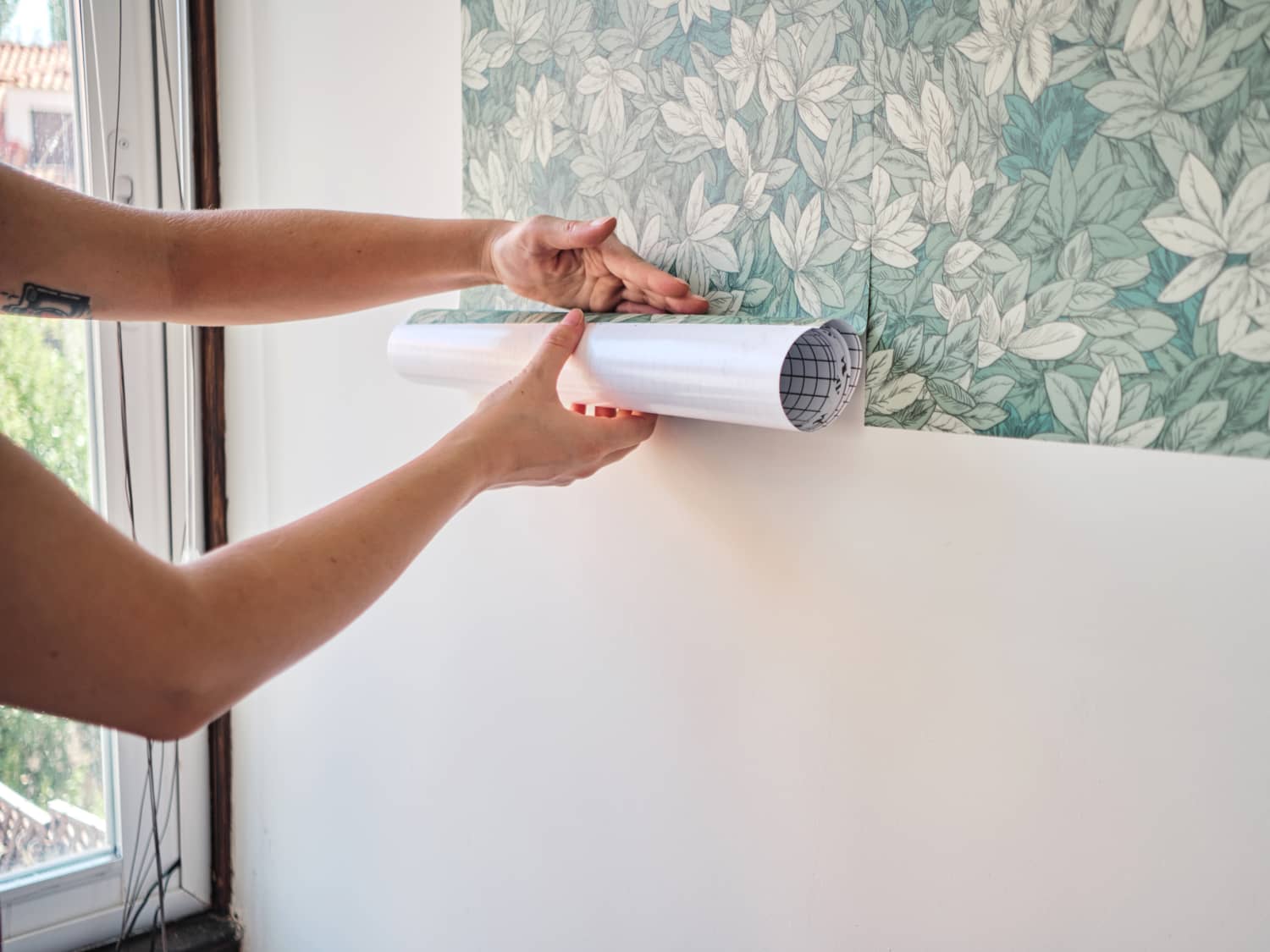 Yes… you can put #peelandstickwallpaper on textured walls! If you have, Peel And Stick Wall Paper