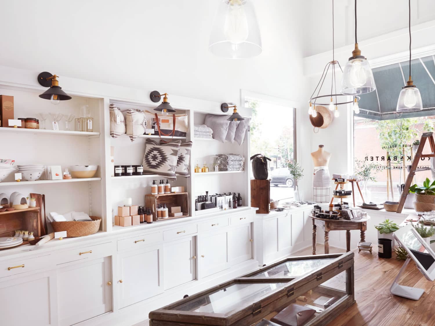 10 Small Business Essentials: Creating a Cozy Little Company That