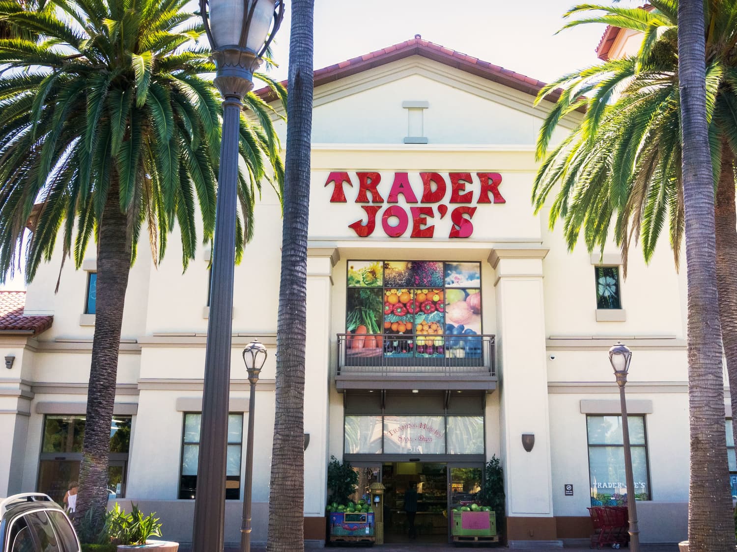 This Trader Joe s 3.99 Citrus Jute Bag Will Fly Off Shelves Apartment Therapy