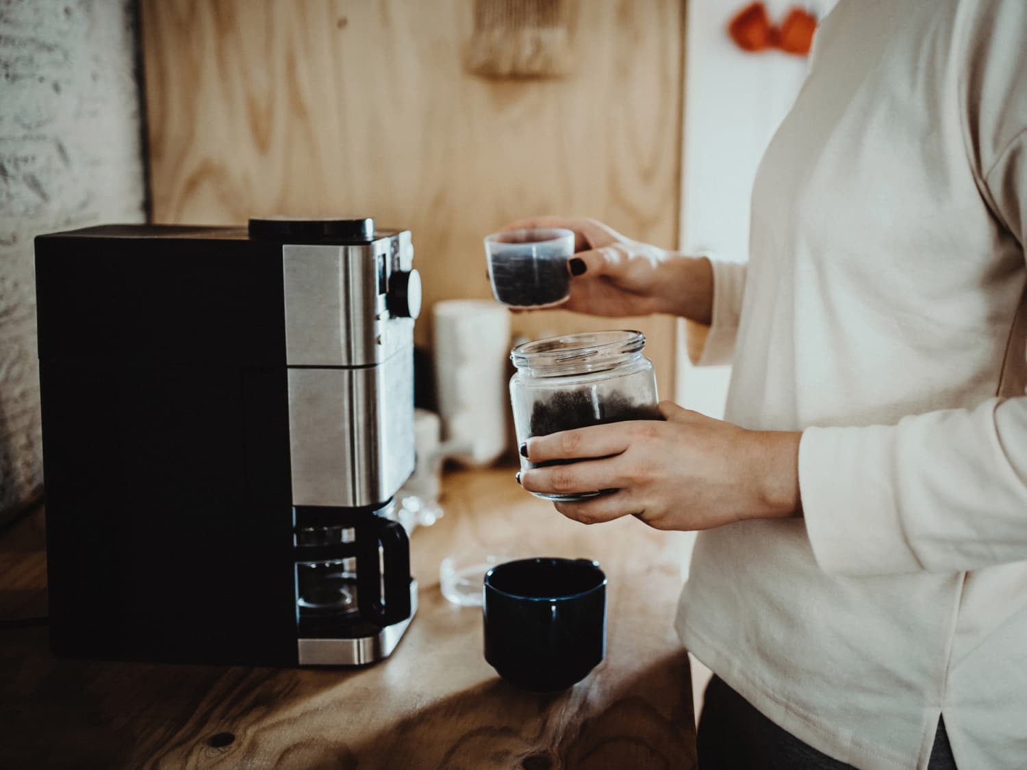 Clean glass coffee pot hot sale