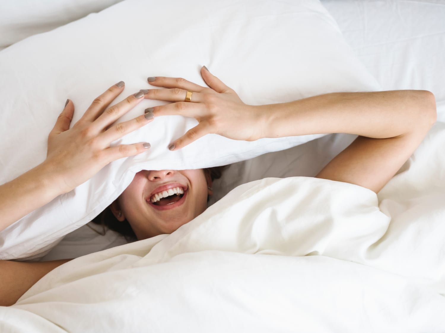 Sunday Citizen Bamboo Crystal Weighted Blanket Review Apartment