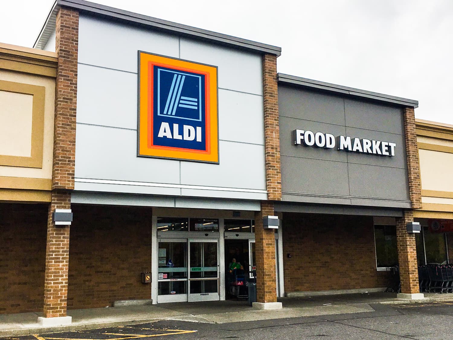 Aldi stock sales