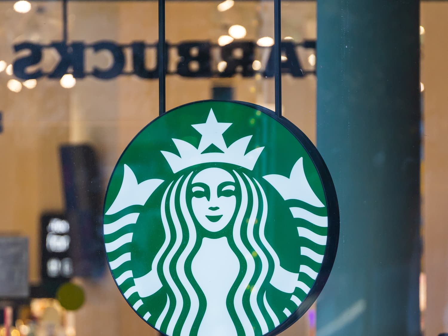 Starbucks hours on online christmas day