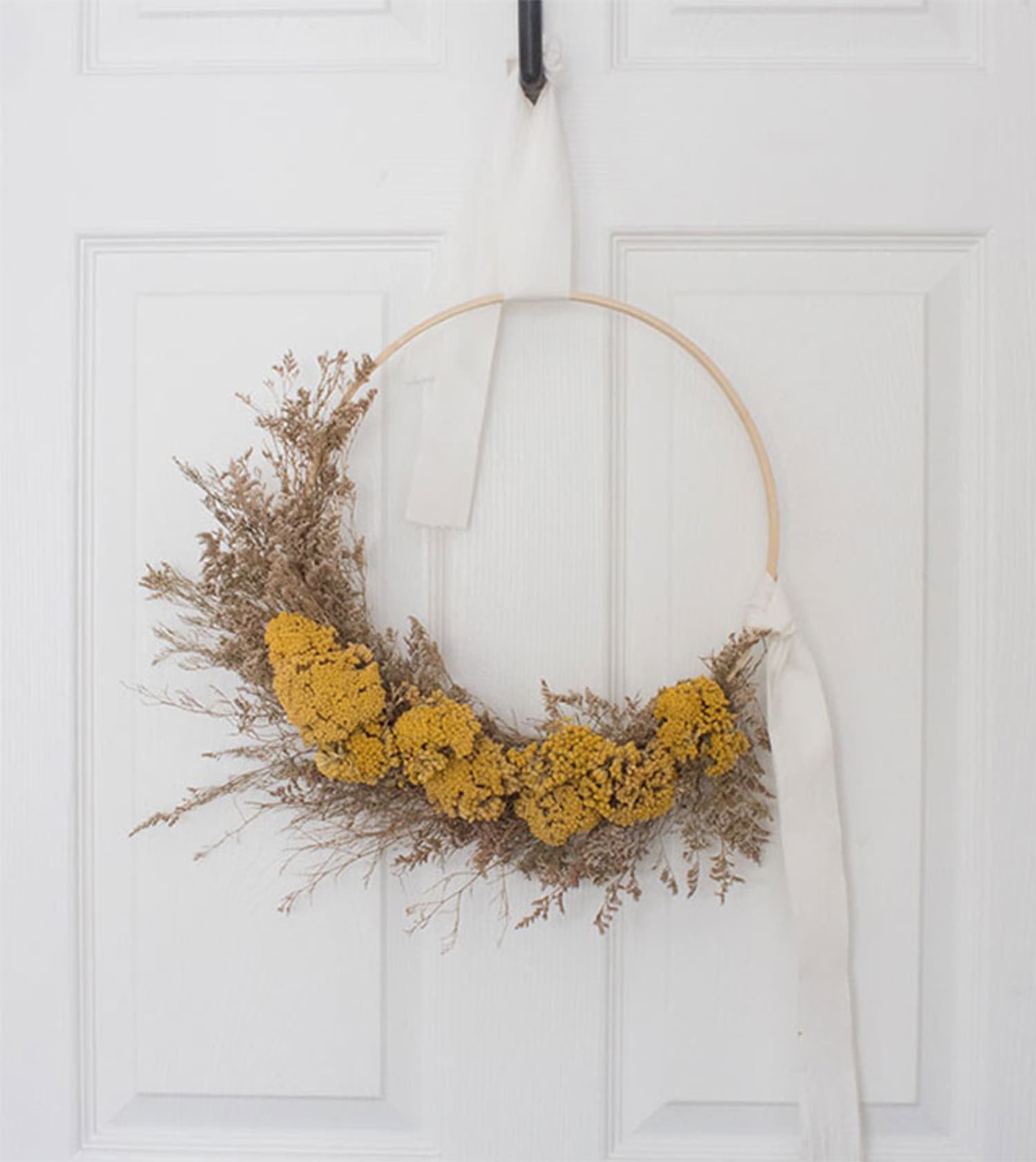 11 Easy and Beautiful DIY Fall Wreaths to Get You in the Autumnal Spirit