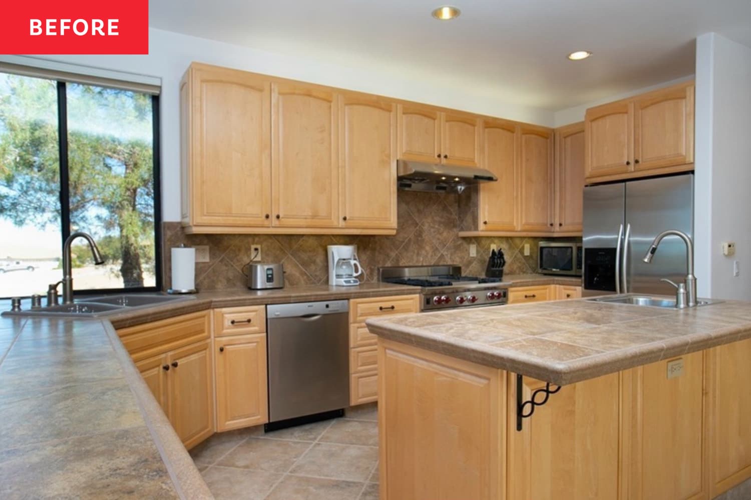 Before and After: You Have to See What a $2,000 Makeover Did for This Early 2000s Kitchen