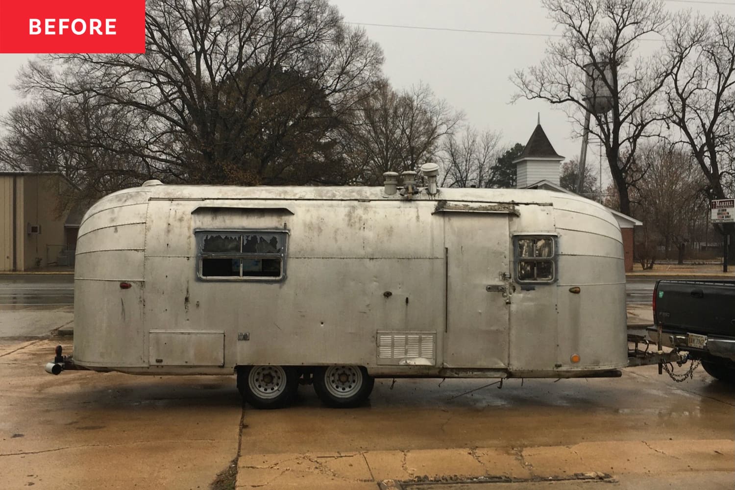 Before and After: A Falling Apart 1960s Avion Holiday Trailer Gets a Groovy Retro-Inspired Redo