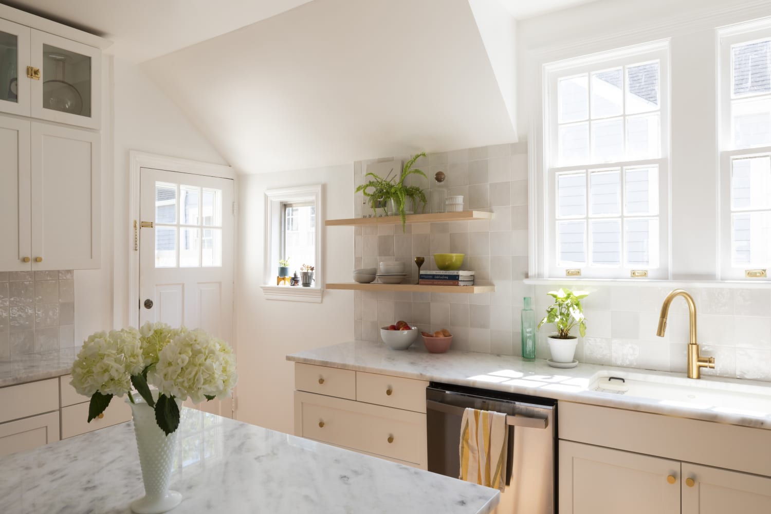 This Is How Much the Average Kitchen Remodel Actually Costs, According to Experts