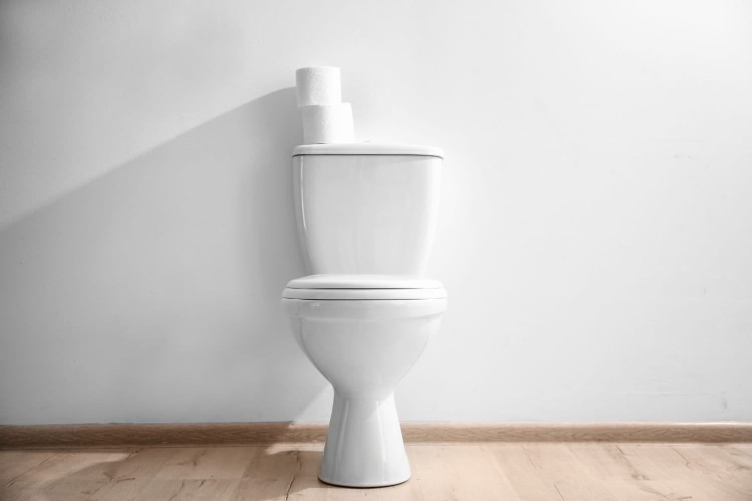 A Milwaukee House for Sale Has 4 Toilets — In the Same Bathroom