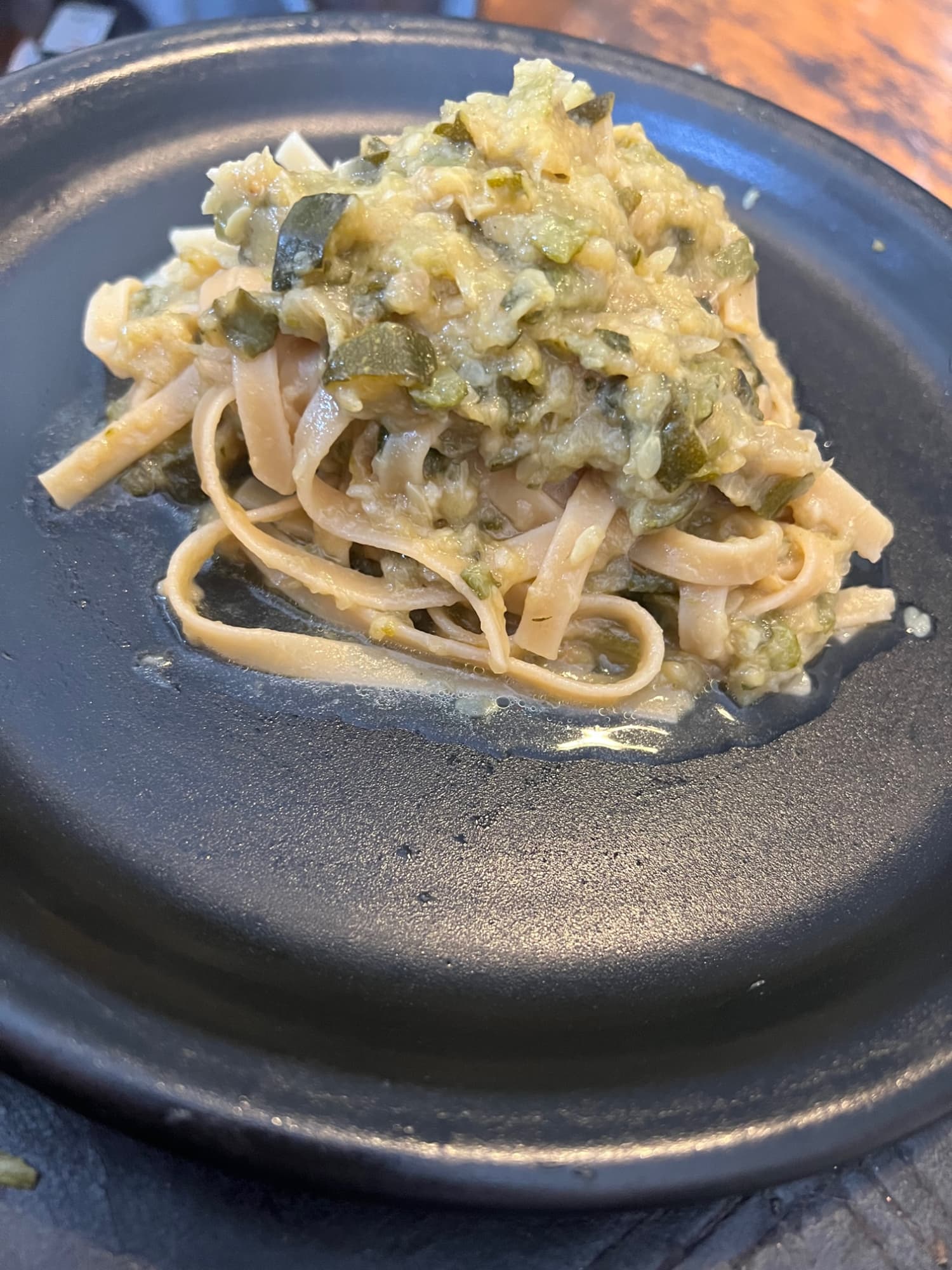 I Tried Meghan Markle’s 3-Ingredient Zucchini Pasta Sauce and It’s the Perfect Dish for Summer Nights