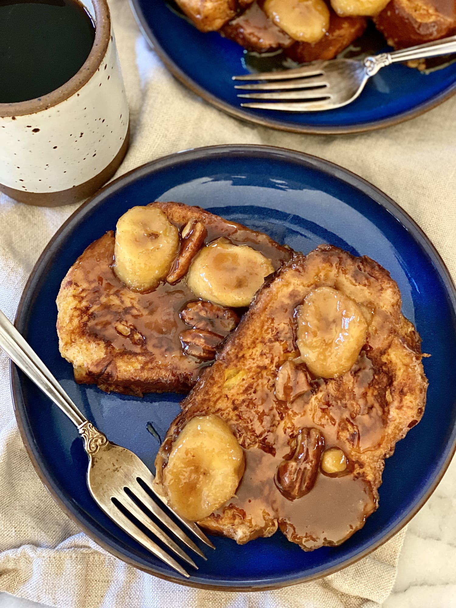 Bananas Foster French Toast Is the Most Delicious Breakfast