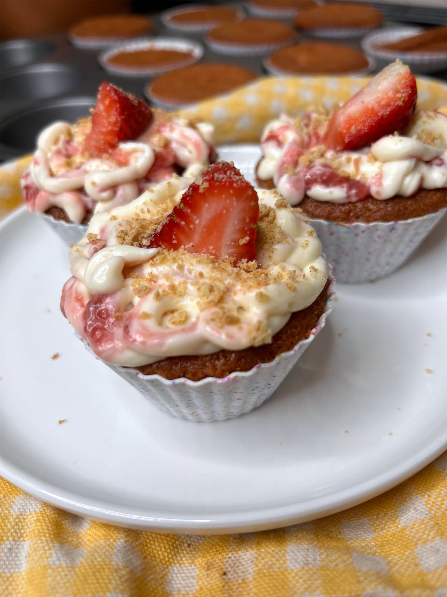 I Tried King Arthur’s Strawberry Cheesecake Cupcake Recipe, and It’s a Keeper