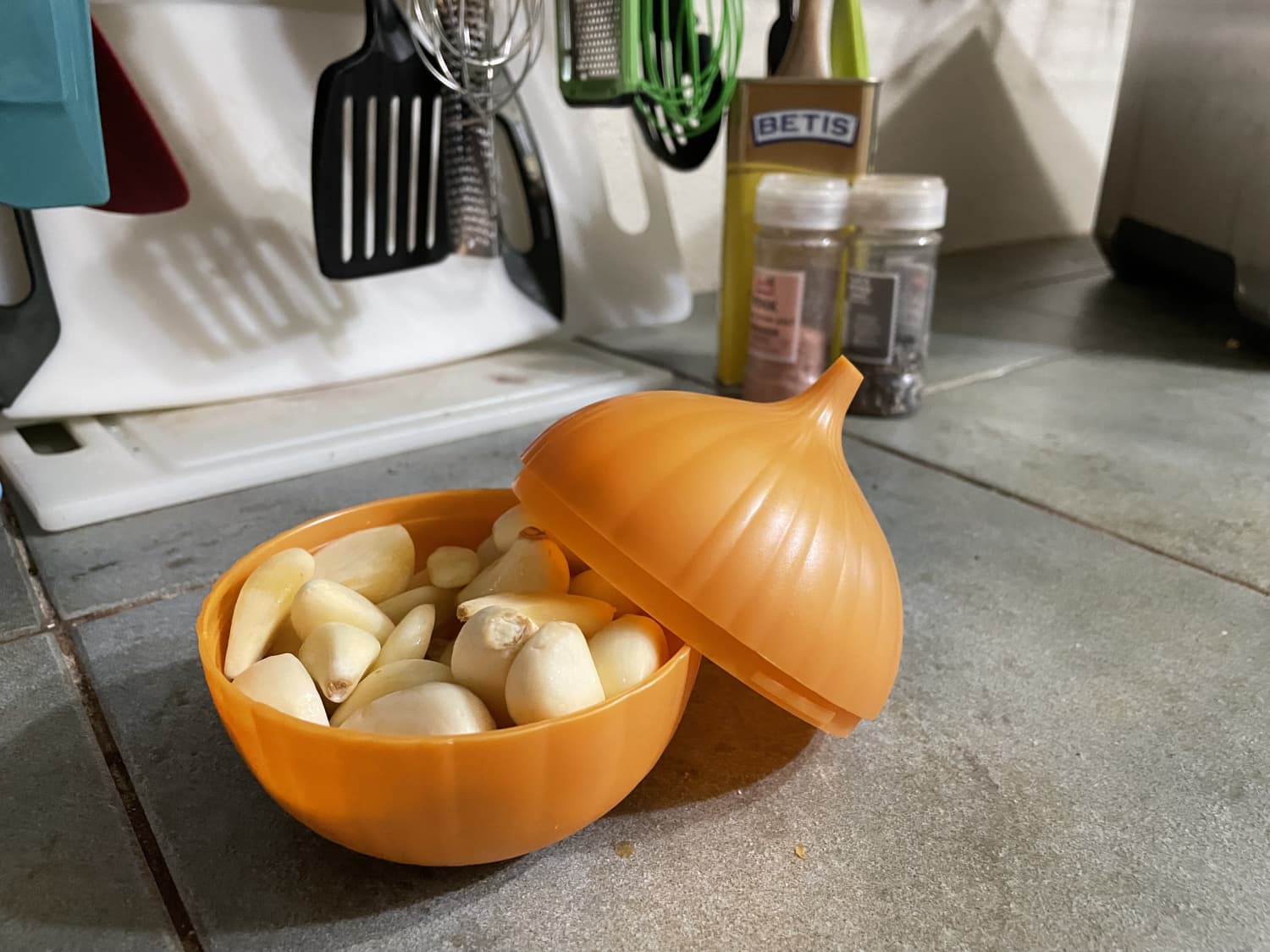 This Adorable Refrigerator Gadget Saves Me Money and Keeps Stinky Onion