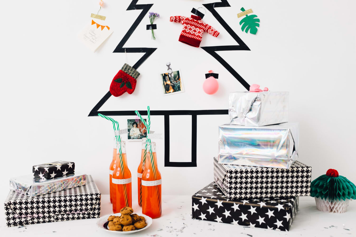 16 Wall Christmas Trees That Save Space But Maximize Holiday Cheer