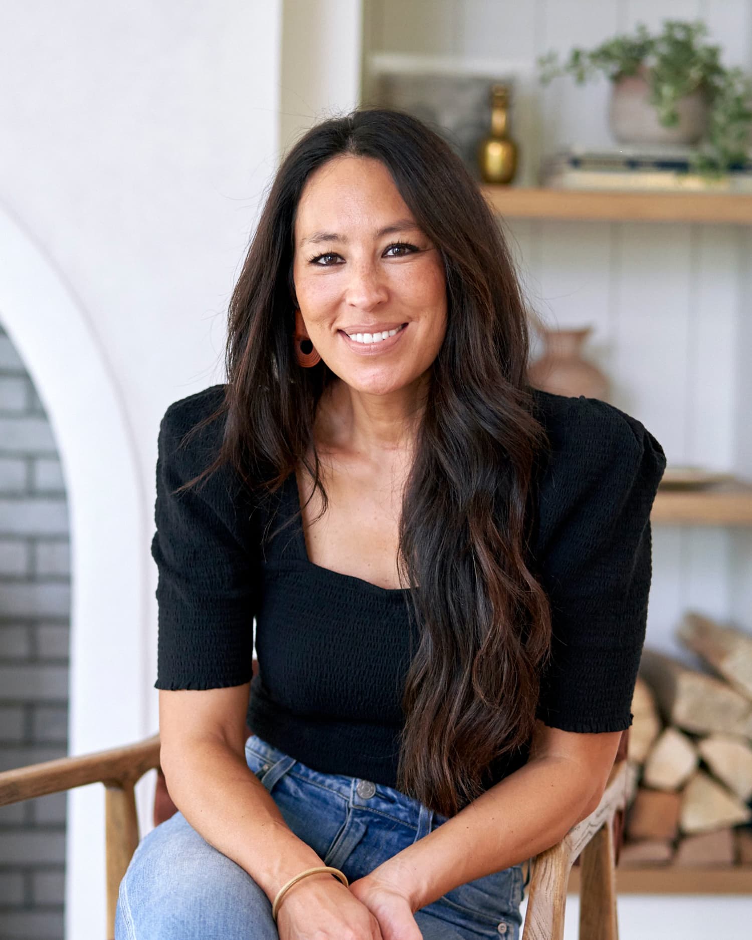 Joanna Gaines’ Son Crew Helping Her Make Pasta Sauce Is the Cutest Thing You’ll See Today