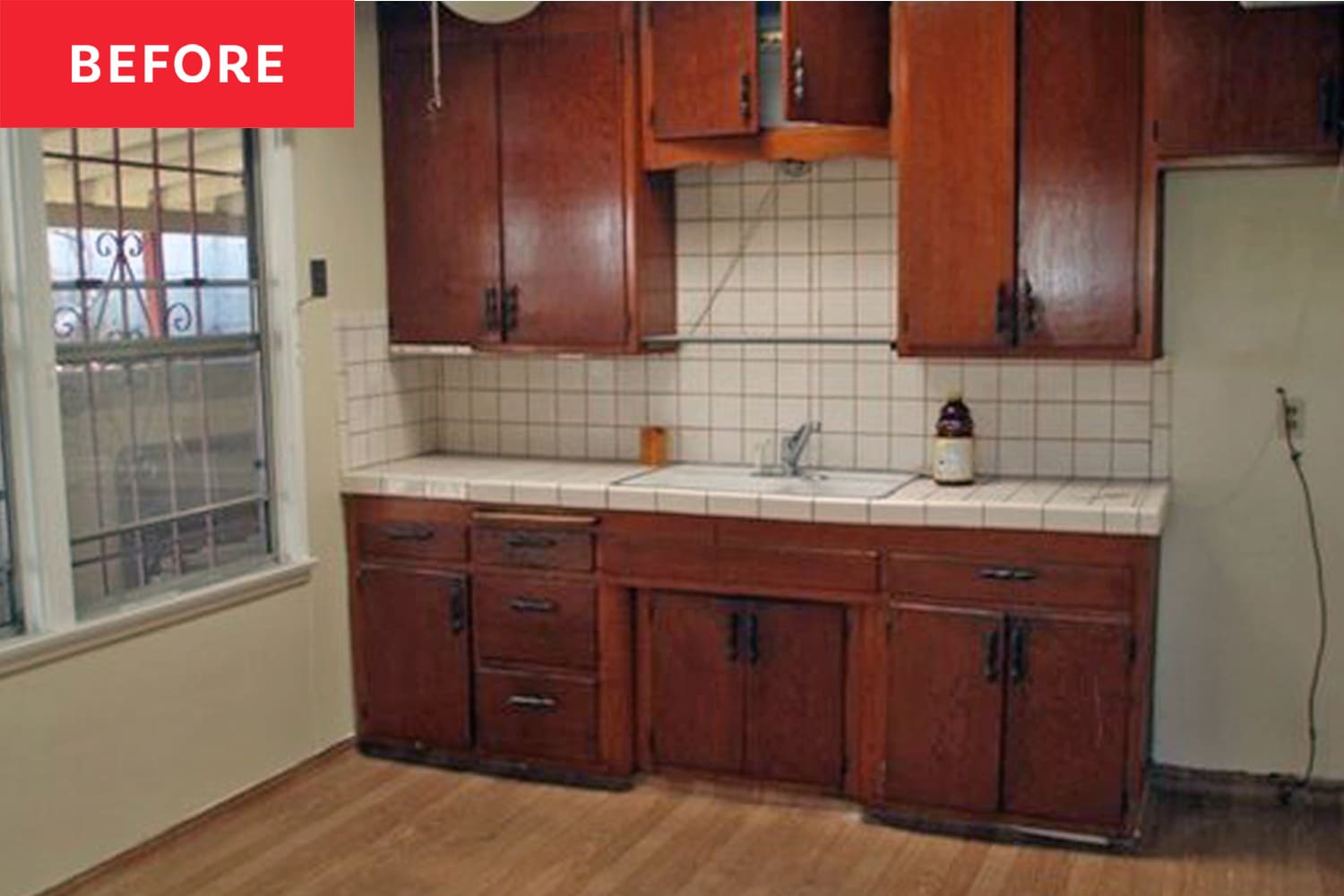 See How Colorful 1960s Cabinets Revive a “Falling Apart” Kitchen