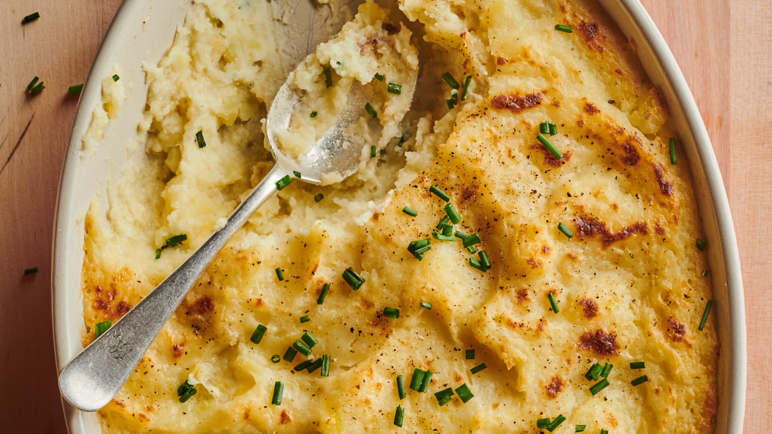Cheesy Baked Mashed Potatoes-image