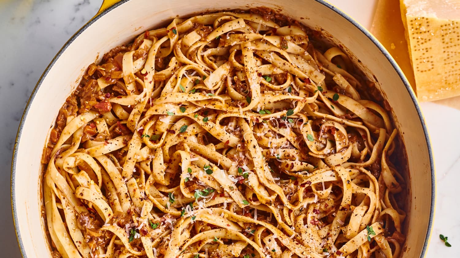 Garlicky Mushroom Bolognese-image