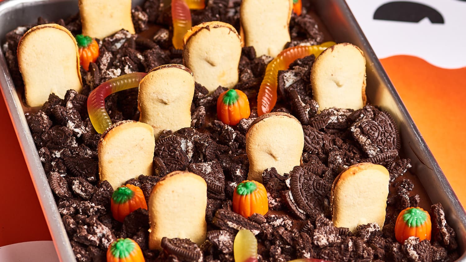 Graveyard Cake-image