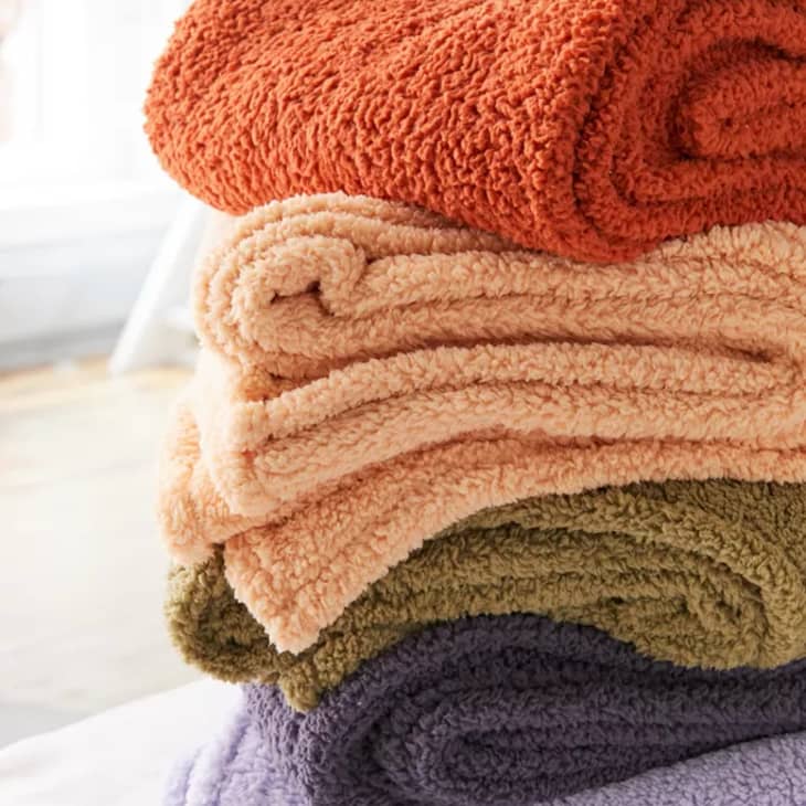 The Best Throw Blankets for Fall Coziest Throws Apartment Therapy