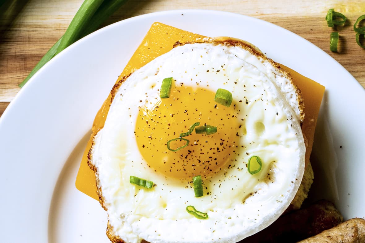 I Tried the Viral Fried Egg Hack and My Breakfasts Will Never Be the Same