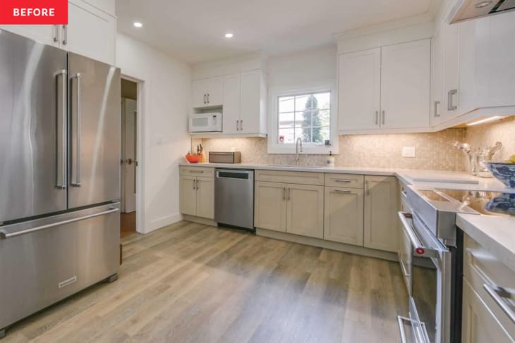 Neutral kitchen with small tile backsplash before renovation.