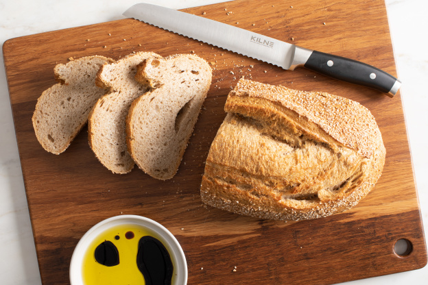 This Bread Knife Is My New Go-To for Baking Tasks, Meal Prep, and Much More