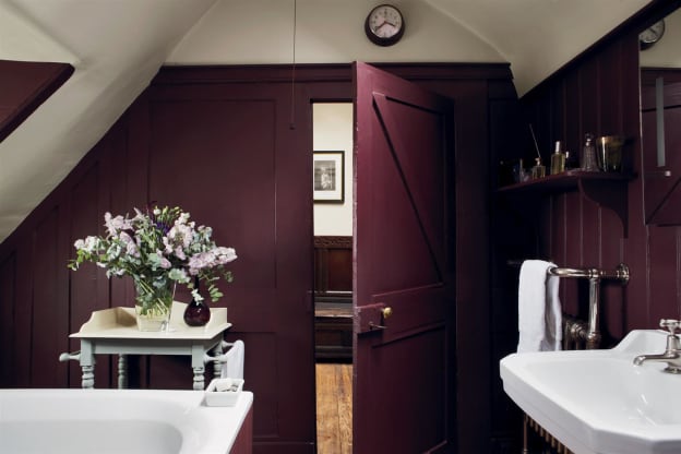 Everything You Need to Know About Decorating with Aubergine