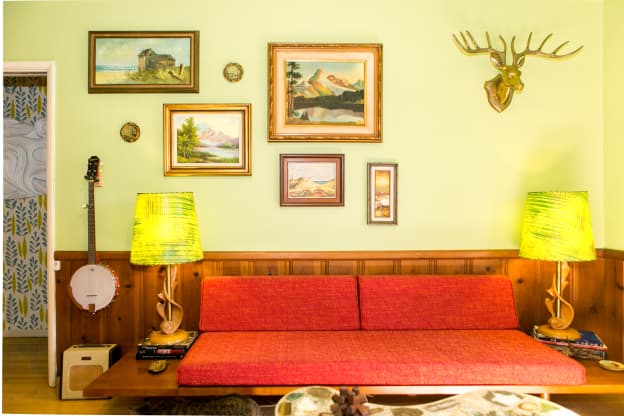 10 Ways to Remove Cigarette Smells from Furniture