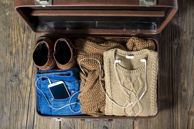 7 Stress-Reducing Tips for Surviving Your Holiday Travels