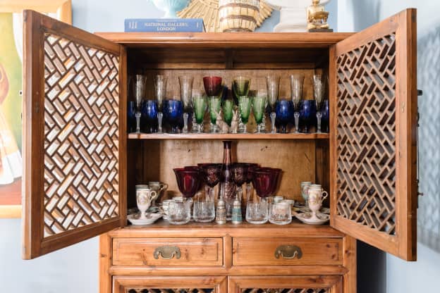 These Gorgeous Colored Wine Glasses Are My Go-To Hosting Accessory