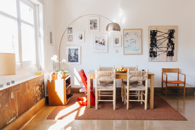 Amazon Shoppers Are Obsessed with This Best-Selling Broom and Dustpan Set (It Has 20,000 Five-Star Ratings!)