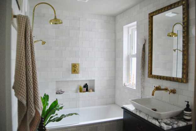 The $23 Bathroom Organizer I'm Buying for Towel Storage (It Works in the Kitchen, Too!)